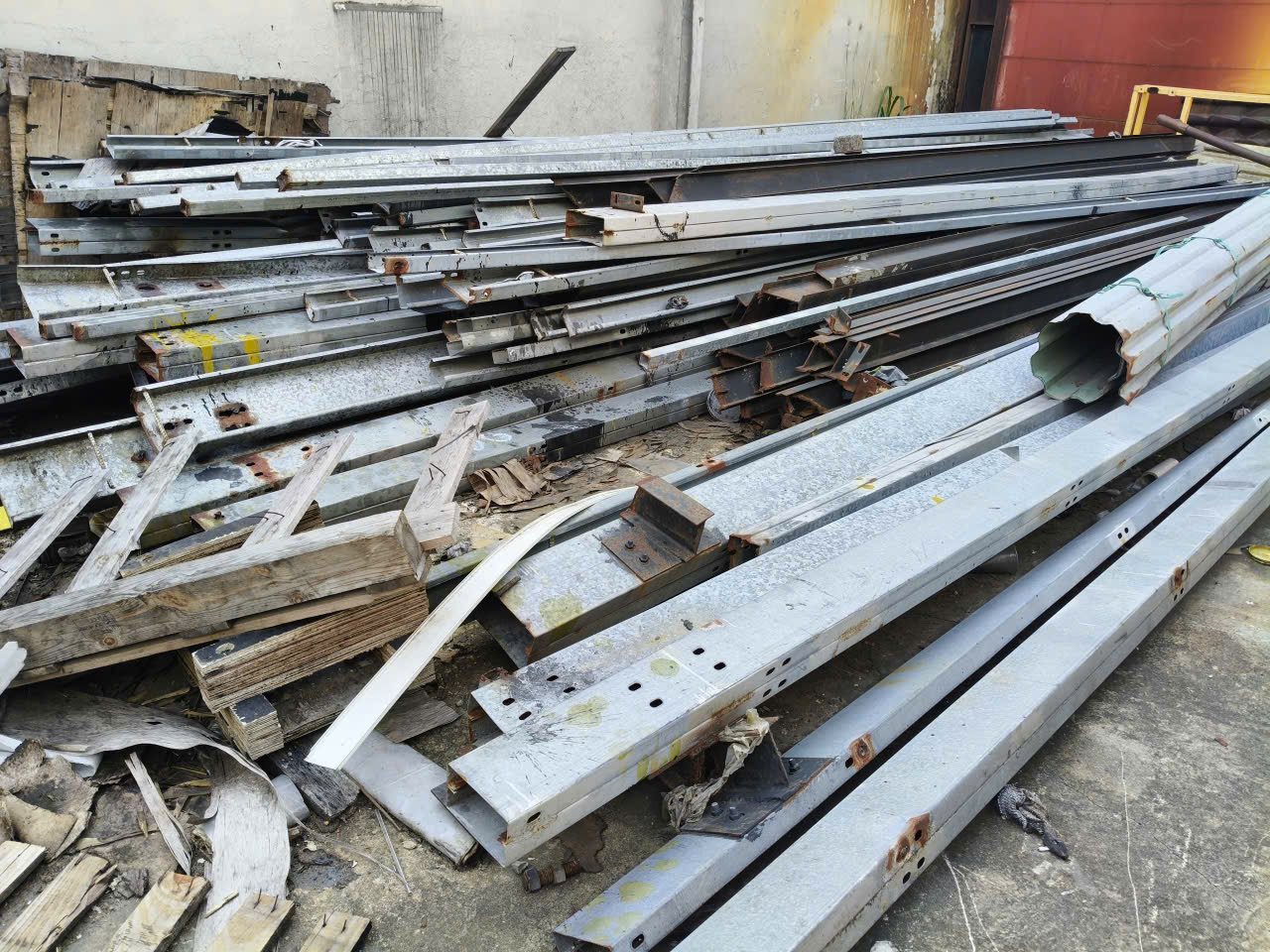 Chuyên thu mua sắt phế liệu, sắt công trình giá cao tại Vũng Tàu